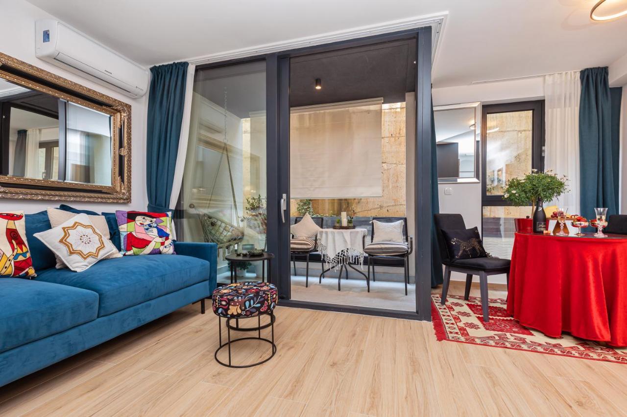 Perfect Downtown A217 Apartment